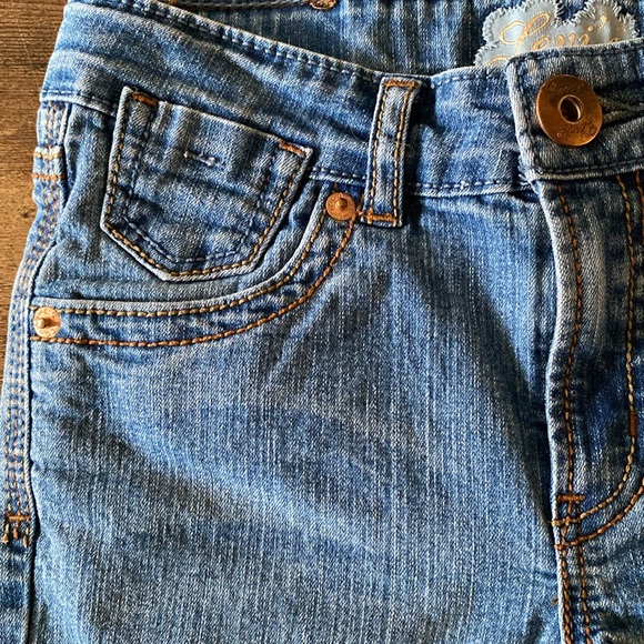 Levi’s girls jean shorts size 10 - Picture 4 of 13